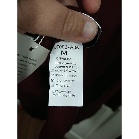 Drrita Woman M Sweater Burgundy Turtleneck Batwing Pullover Hi Low Hem Tunic - Picture 8 of 9